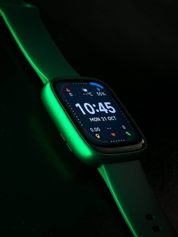 PULSE WEARZONE | Smartwatch com Alexa Integrada, Resistente à Água, Bateria de Longa Duração
